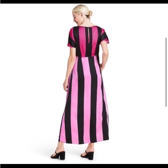 Dress - Picture 4 of 6